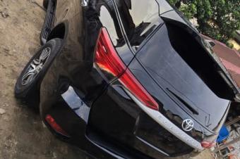 FORTUNER AUTHENTIQUE 2024